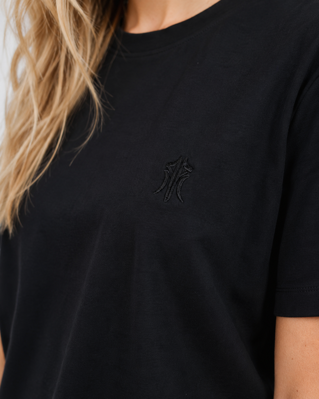 The Paris Women's Designer Streetwear Tee: Urban Style with Precision Fit - Black